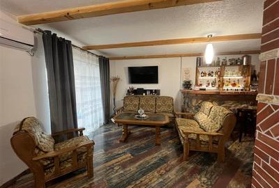 Apartament cu 4 camere semidecomandat, mobilat în Central - 2