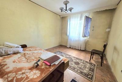 Apartament cu 2 camere decomandat în Mărăței