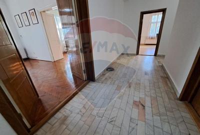 Vila de inchiriat,  potrivita birouri, zona Gara. - 11