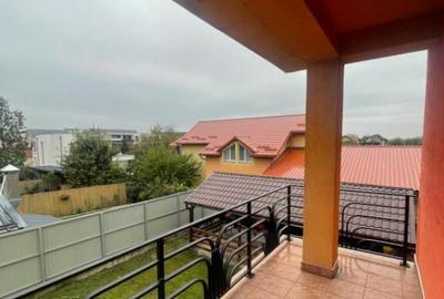 Apartament de 3 camere, 65 mp, strda Crizantemelor - 3