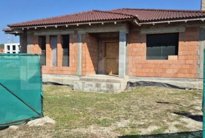 Casă cu 3 camere cu Teren 1500 Mp în Unirii - 6