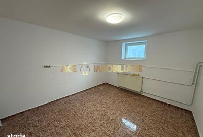 Casă cu 5 camere cu Teren 121 Mp în Grivița - 3
