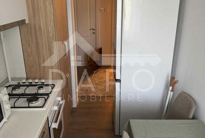 Apartament cu 3 camere decomandat în 22 Decembrie 1989 - 8