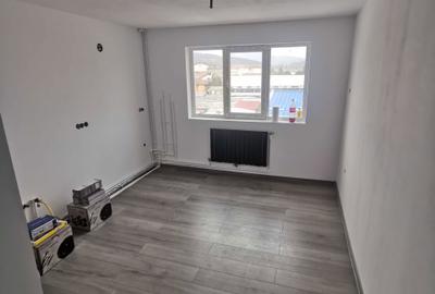 Apartament cu 2 camere decomandat în Exterior Vest - 5