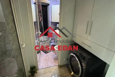 Casă cu 3 camere decomandat în Câmpina - 1