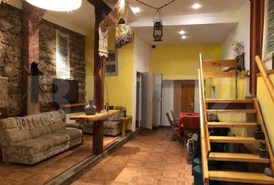 Casa cu doua corpuri, Zarnesti, pretabil pensiune sau casa d - 3