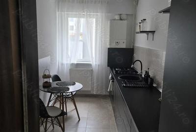 Garsonieră decomandată în Central - 2