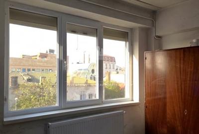 Apartament cu 2 camere, in centrul istoric al Constantei – Piata Ovidiu - 2