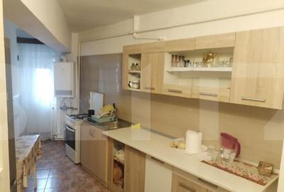 Apartament cu 4 camere, 79 mp utili + 2 balcoane de 7 mp, zo - 5