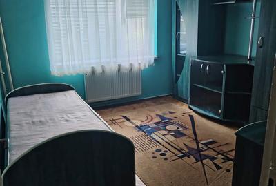 Apartament cu 3 camere decomandat în Carpați 2