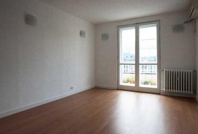 Calea Victoriei,Amenajat,2 balcoane,2 bai,nemobilat,Liber - 1