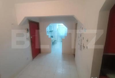 Apartament cu 4 camere semidecomandat în Micro 17 - 2