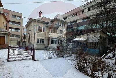 Casa / Vila de vanzare Central Suceava - 16