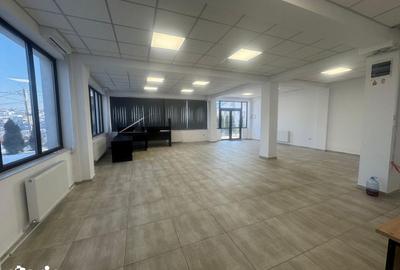 Spațiu comercial, de 115 mp, în Central - 2