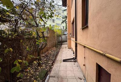 De vanzare AP 3 camere | 121 MP | Garaj | D P | Casin | Domenii - 18