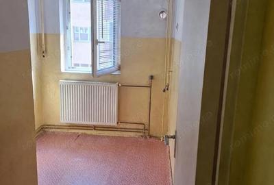 Garsonieră decomandată în Dâmbovița - 2