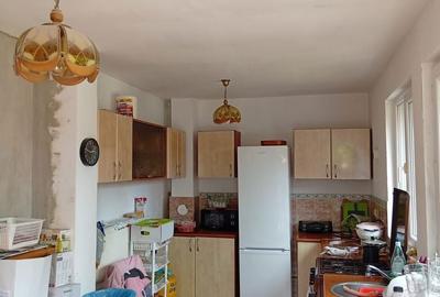 Casă cu 4 camere în Miniș - 7