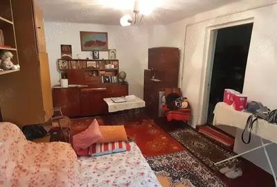Casă cu 6 camere în Tecuci - 15
