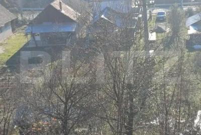 Casă cu 3 camere cu Teren 2000 Mp în Central - 13