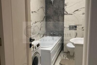 Ap, 2 cam dec, 53 mp, loc de parcare  -Galata 92.500 EUR - 3