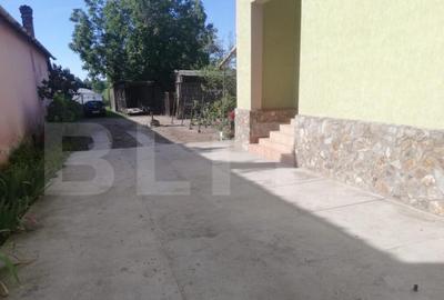 Casă cu 6 camere cu Teren 4300 Mp în Central