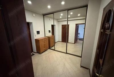 Garsonieră decomandată în Gara de Nord