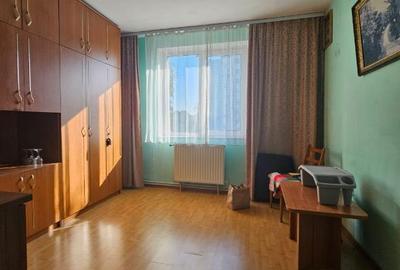 Apartament 3 camere circular, etaj intermediar Calea Bucuresti - 16