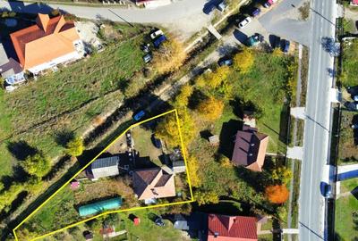 Casă cu 4 camere cu Teren 935 Mp în Budești - 1