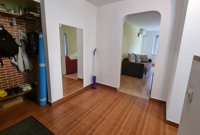 Ocazie ! Str Ionescu Gheorghe - metrou Ap Patriei -8 min - 3 camere Ocazie ! Str Ionescu Gheorghe - metrou Ap Patriei -8 min - 3 camere - 14