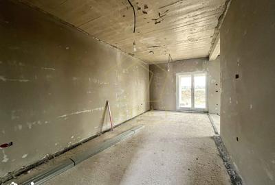 Casă cu 3 camere cu Teren 381 Mp în Soarelui - 2