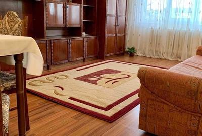 Apartament cu 3 camere decomandat în Dacia - 2