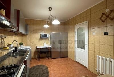Vilă cu 4 camere moderne si curte - Copou - 1.250€/lună - 20