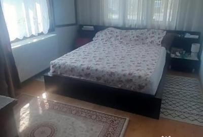 Casă cu 3 camere cu Teren 2300 Mp în Săsar - 4