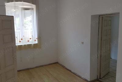 Casă cu 3 camere cu Teren 260 Mp în Nădrag - 8