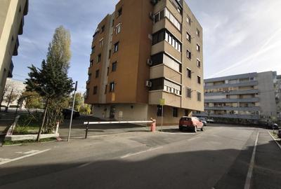 Apartament cu 3 camere decomandat, mobilat în Central - 34