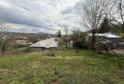 Casă cu 4 camere în Pietrișu - 8