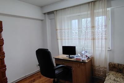 Apartament cu 4 camere în Central - 12
