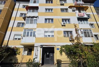 Apartament cu 2 camere decomandat în Rovine - 2