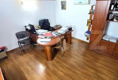 Spațiu comercial, de 808 mp, în Central - 16