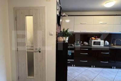 Apartament cu 3 camere decomandat în Valea Rosie - 7