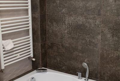 Apartament cu 3 camere decomandat în Țiglina 1 - 5