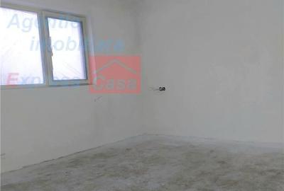 Casă cu 5 camere cu Canalizare în Dumești - 16