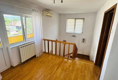 Casă cu 3 camere în Călimănești - 10