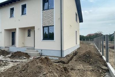 Casă cu 3 camere cu Teren 340 Mp în Urseni - 2