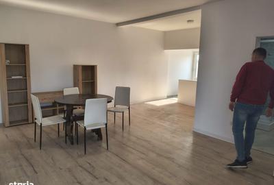 Casă cu 3 camere cu Teren 250 Mp în Remetea Mare