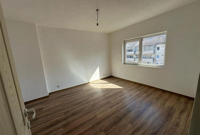 Apartament cu 3 camere decomandat în Central - 11