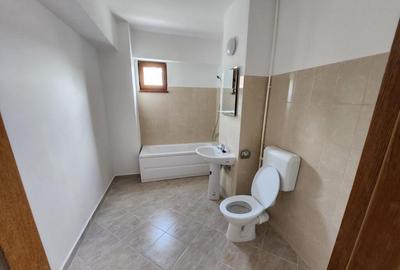 SEMICENTRAL 3 camere , bloc 2009 , 125 mp utili - 8