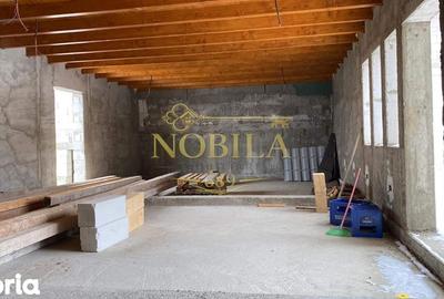 Casă cu 5 camere cu Teren 760 Mp în Târgu Trotuș - 1