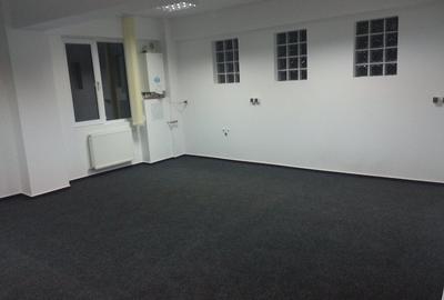 Casă cu 30 camere cu Canalizare în 13 Septembrie - 3