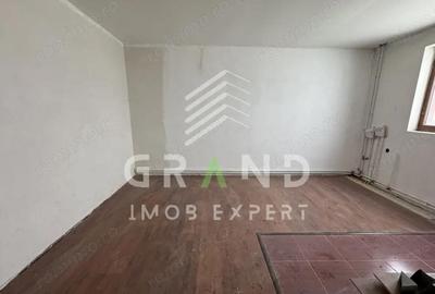 Casă cu Canalizare în Tureni - 11